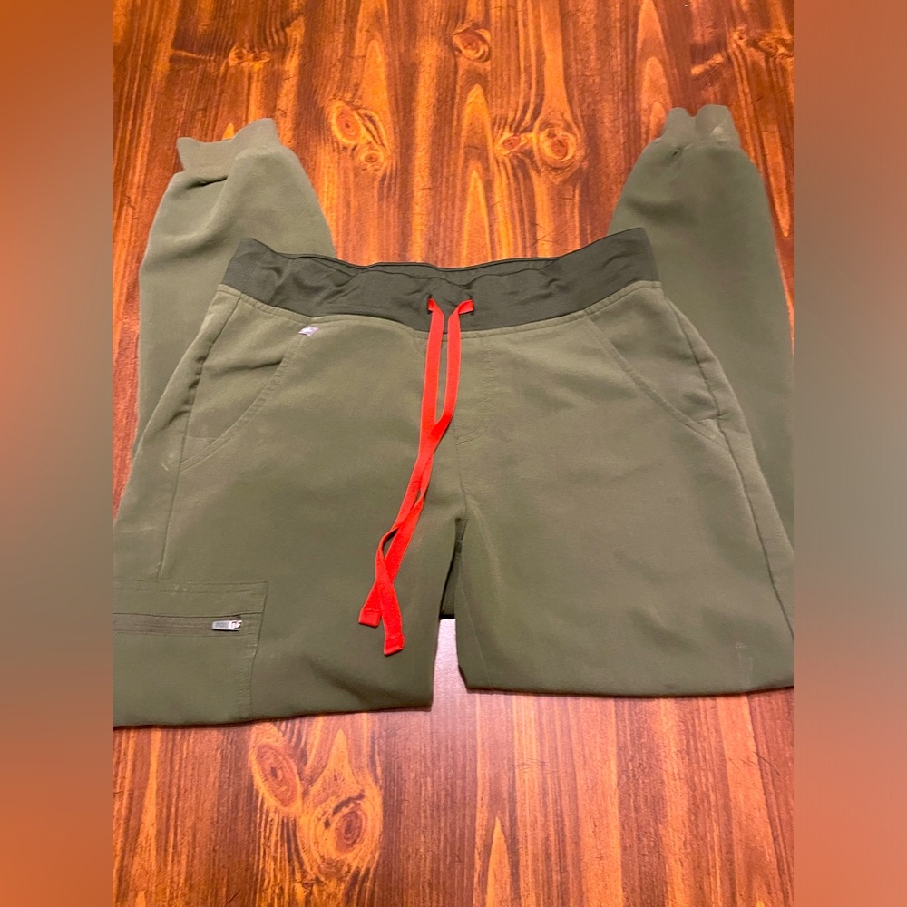 Figs scrub pants